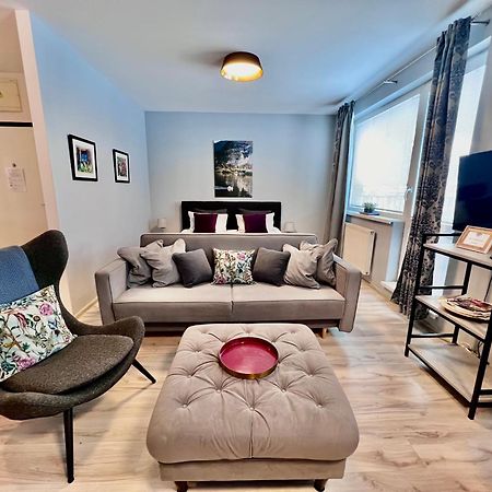 Bl - The Executive Suite, Boru - 24Hr Self Check-In, Free Private Parking, Balcony With Mountain View, 5 Minute Walk To City Center Banská Bystrica Buitenkant foto